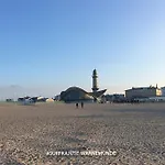 Surfkajuete - In Warnemuende * רוסטוק