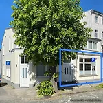 Surfkajuete - In Warnemuende *