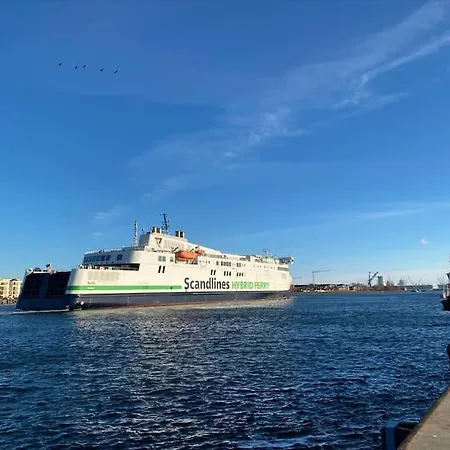 Surfkajuete - In Warnemuende