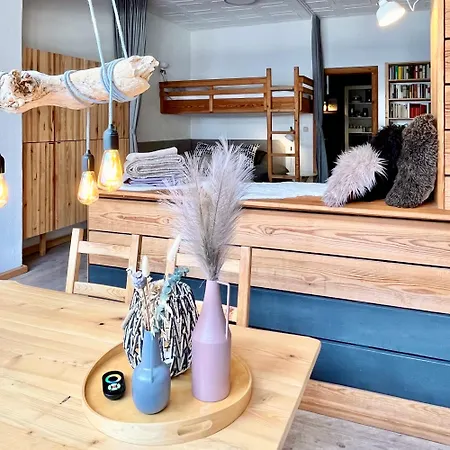 아파트 Surfkajuete - In Warnemuende *