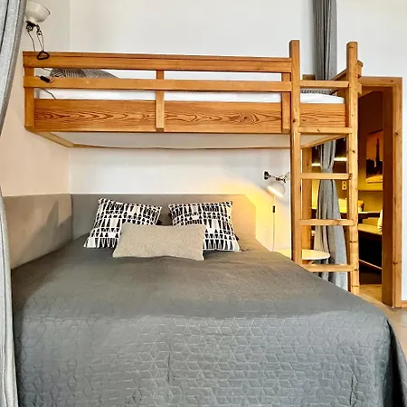 Surfkajuete - In Warnemuende * 로스토크